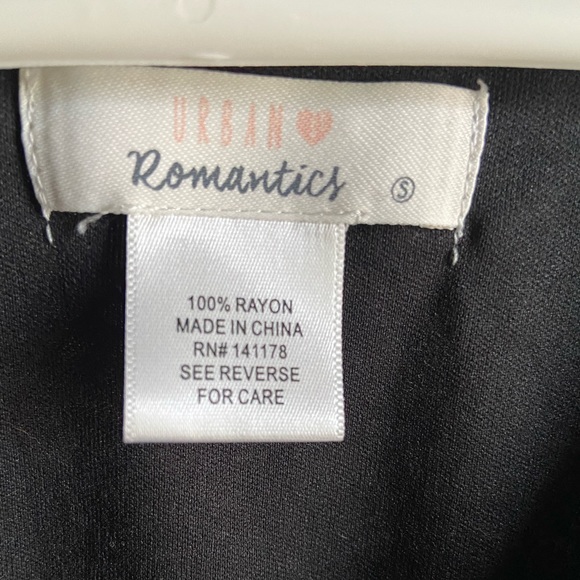 Small patterned cute top - Picture 4 of 4